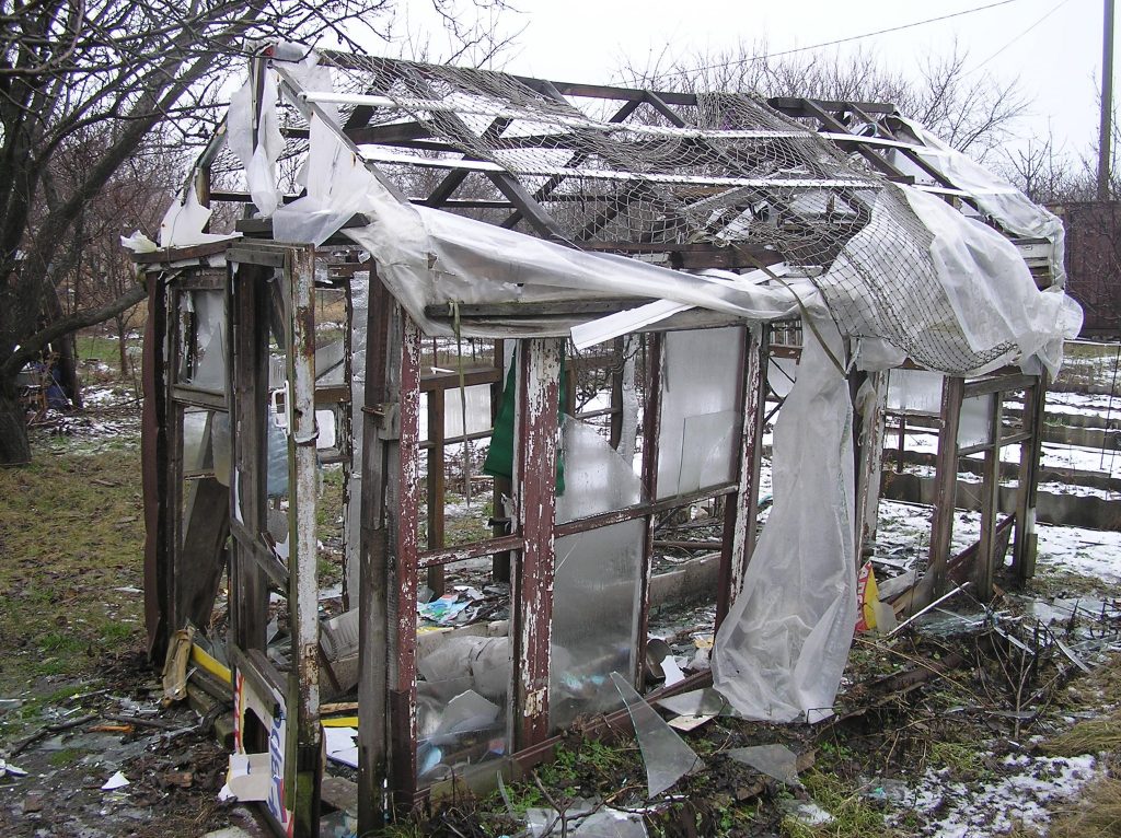 Поблизу Дніпра через удар ворожої ракети постраждало майно журналіста Віктора Грабовського 3