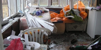 Поблизу Дніпра через удар ворожої ракети постраждало майно журналіста Віктора Грабовського