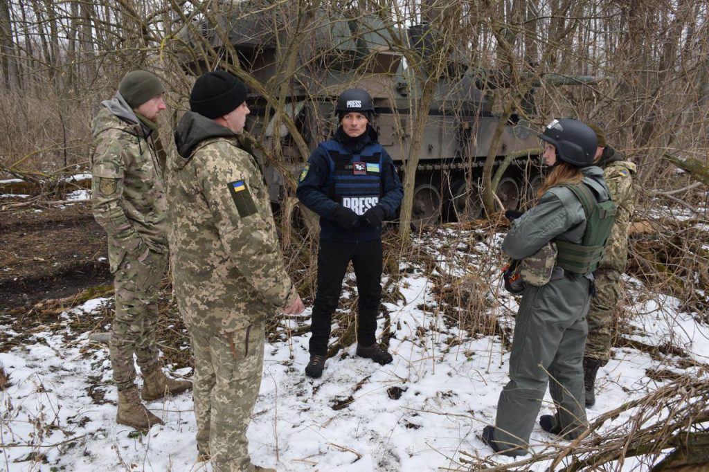 «Мене вибуховою хвилею відкинуло, я почала повзти, і стався другий приліт», – продюсерка Світлана Долбишева 9