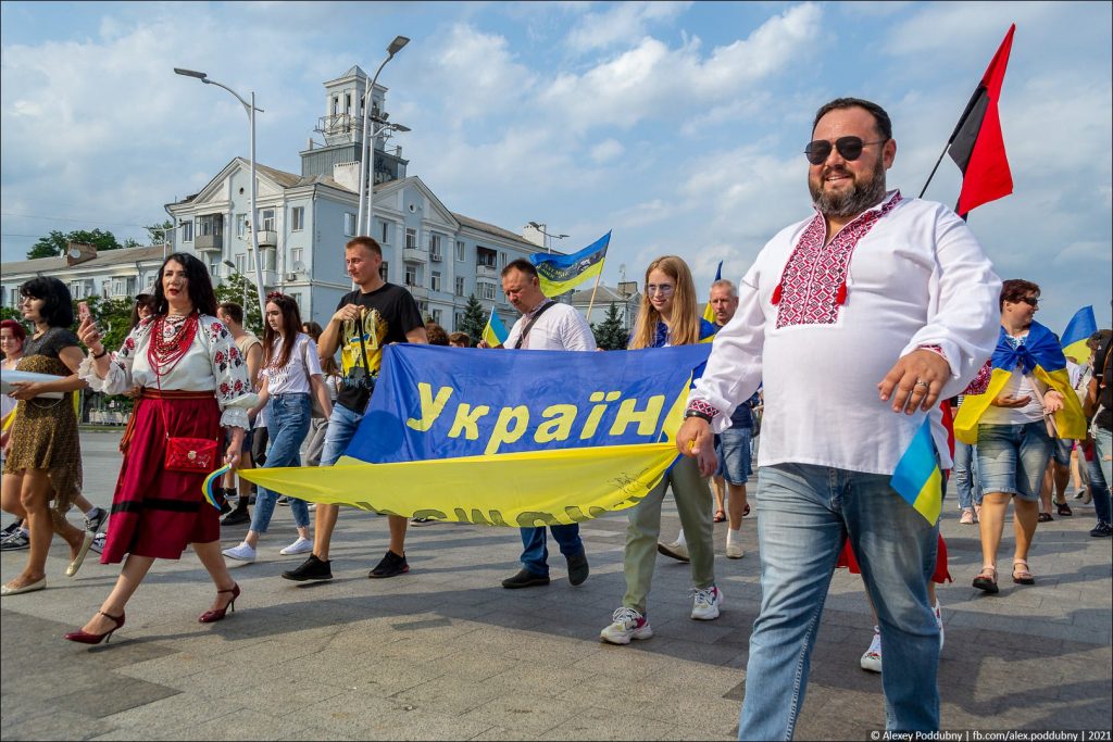 «У нас немає такого культу столиці, як на росії з москвою»: думки журналіста з Краматорська про єдність України