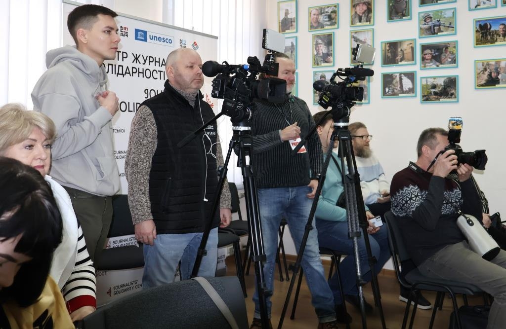 Будинки під прицілом ворога: де журналісти Дніпропетровщини можуть отримати допомогу 4