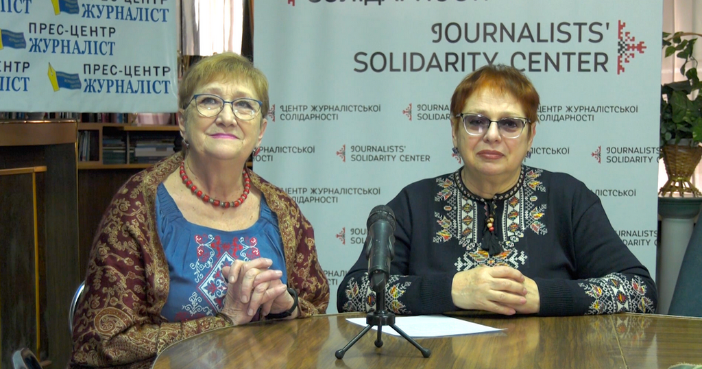 Наталія Кузьменко та Валентина Манжура в Центрі журналістської солідарності НСЖУ під час етеру