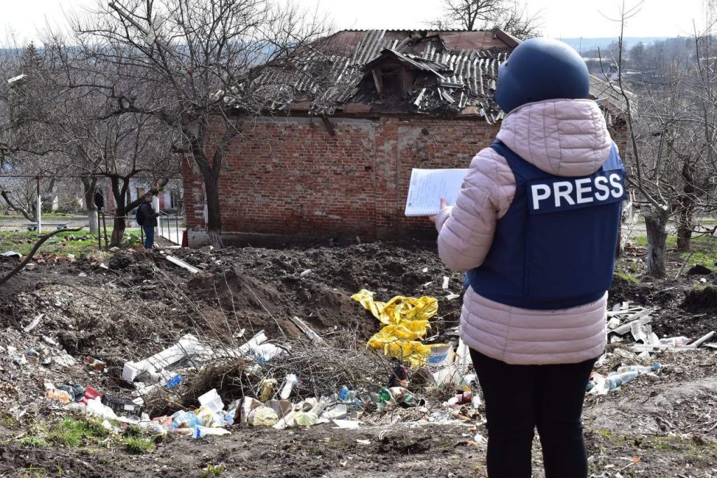 Єдине професійне джерело інформації: друкована преса на прифронтових та деокупованих територіях