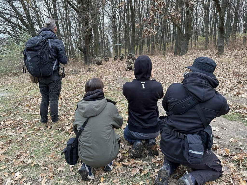 «Наші хлопці – універсальні, вони вміють усе. Просто не про все ми говоримо», – пресофіцер із Сил спеціальних операцій Олександр Квятковський 6