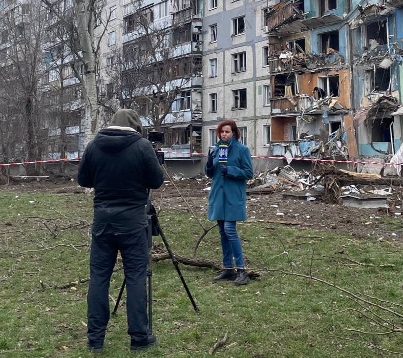 Після ворожої атаки: як запорізькі журналісти виконують професійні обов’язки 2