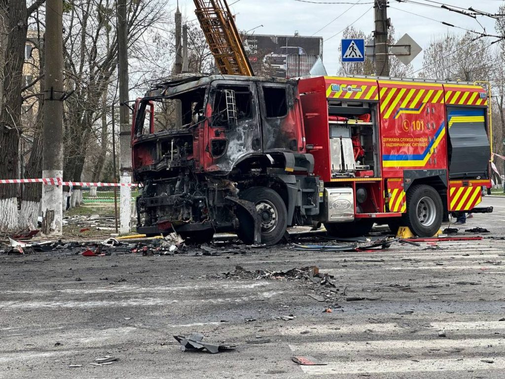 «Тактика повторних обстрілів вписується у війну Росії проти журналістів», – Національна спілка журналістів України 7