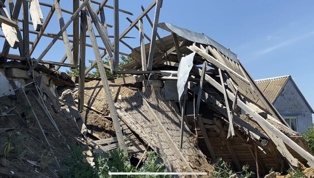 Завдяки тревел-гранту Тетяна Савуля показує життя у зруйнованих селах Херсонщини 4