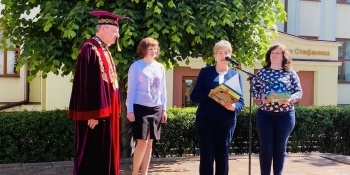 Розвивається співпраця Прикарпатського університету та Івано-Франківського ЦЖС 17 Розвивається співпраця Прикарпатського університету та Івано-Франківського ЦЖС