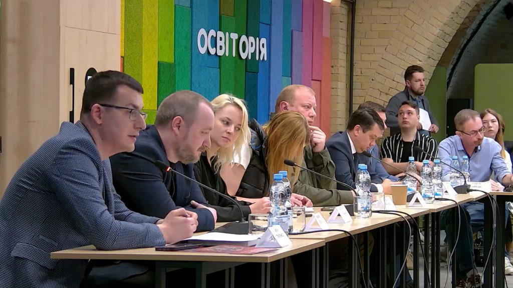 «Закликаю владу і політиків не боятися журналістів», – Сергій Томіленко прокоментував рішення про відкриття Верховної Ради для медіа