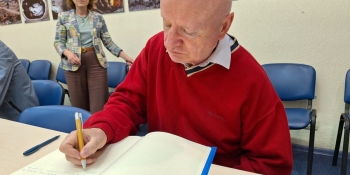 «Я їхав додому з бажанням приїхати ще раз», – у НСЖУ побував ірландський викладач англійської мови Брендан Моллой