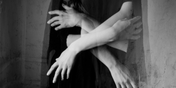 Спілка журналістів презентує фотовиставку – історію з окупації очима ілюстраторки Дар’ї Зименко