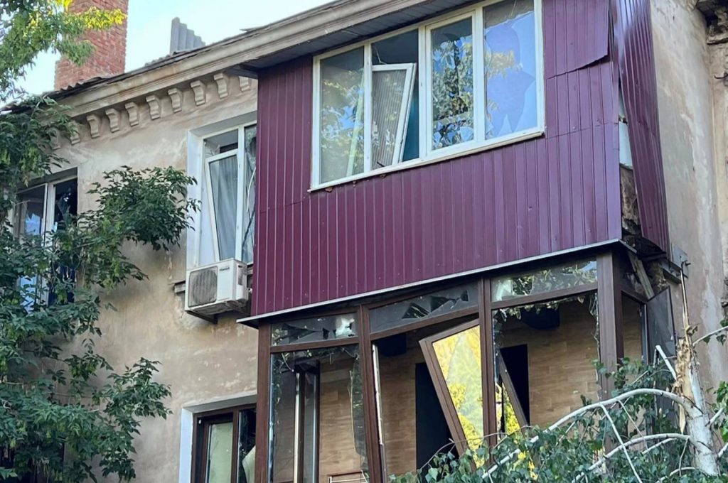 Постраждала квартира криворізького журналіста: наслідки чергової ворожої атаки