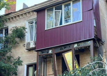 Постраждала квартира криворізького журналіста: наслідки чергової ворожої атаки