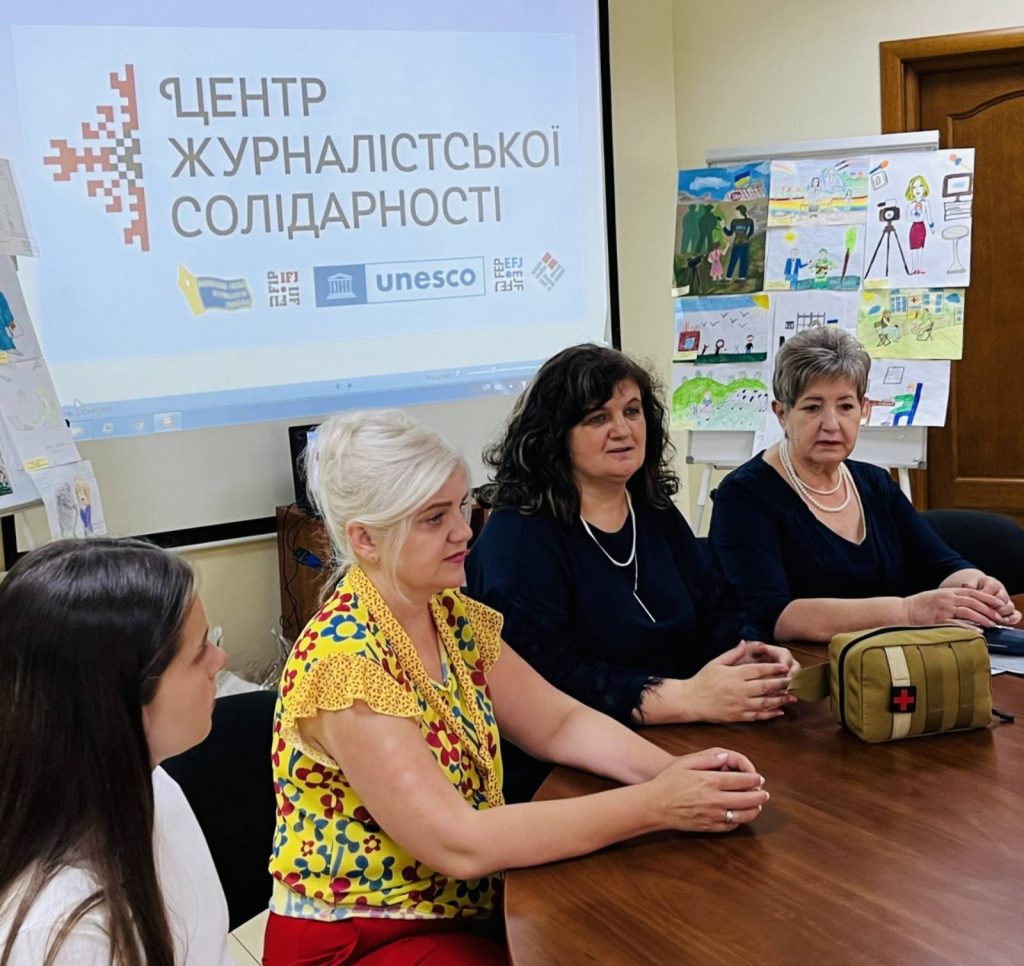 Як працювати на місці надзвичайних ситуацій та катастроф: тренінг в Івано-Франківському ЦЖС для журналістів