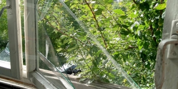 Ворожа атака: пошкоджено квартиру Івано-Франківських журналістів 18 Ворожа атака: пошкоджено квартиру Івано-Франківських журналістів