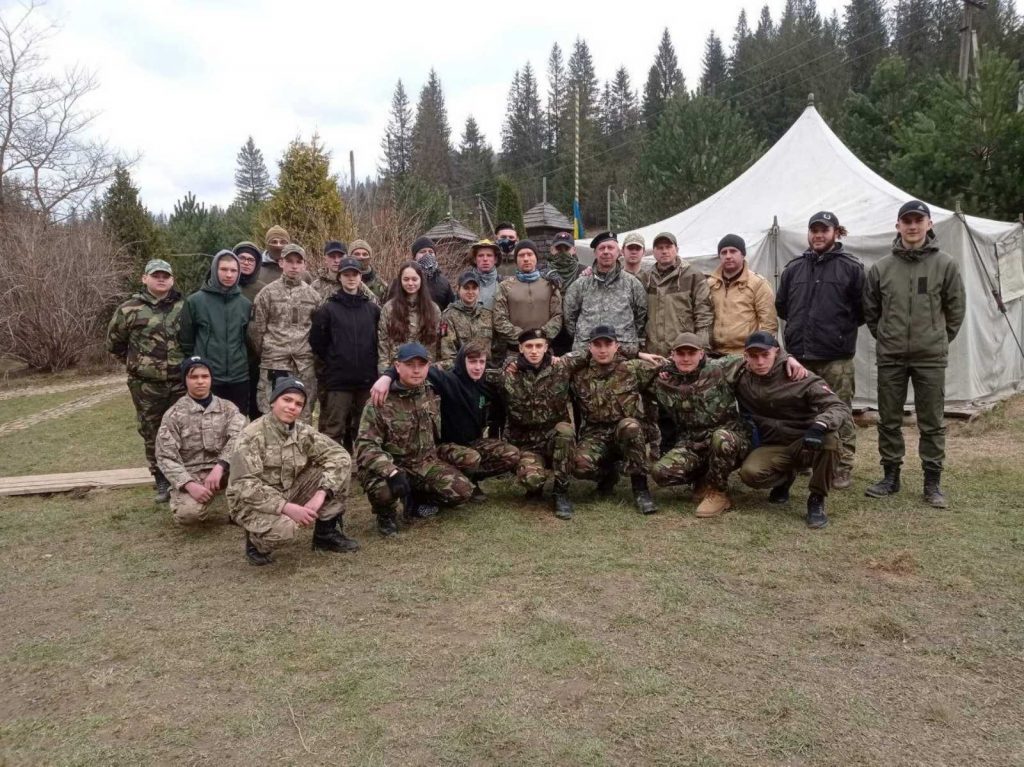 Доброволець Роман Дзівінський: До передової пускають лише досвідчених та навчених журналістів 10