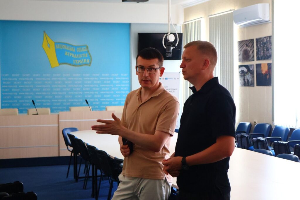 Співпраця заради інформаційної безпеки: ректор Академії СБУ відвідав НСЖУ