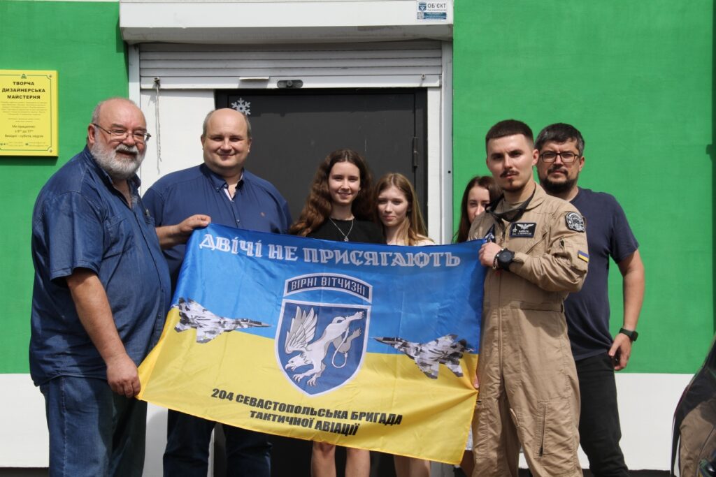Колективу, який очолює Заслужений журналіст України, особисто подякував Герой України