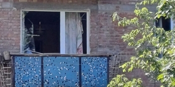 У Києві вибухом пошкоджено помешкання журналіста-переселенця з Лимана 23 У Києві вибухом пошкоджено помешкання журналіста-переселенця з Лимана