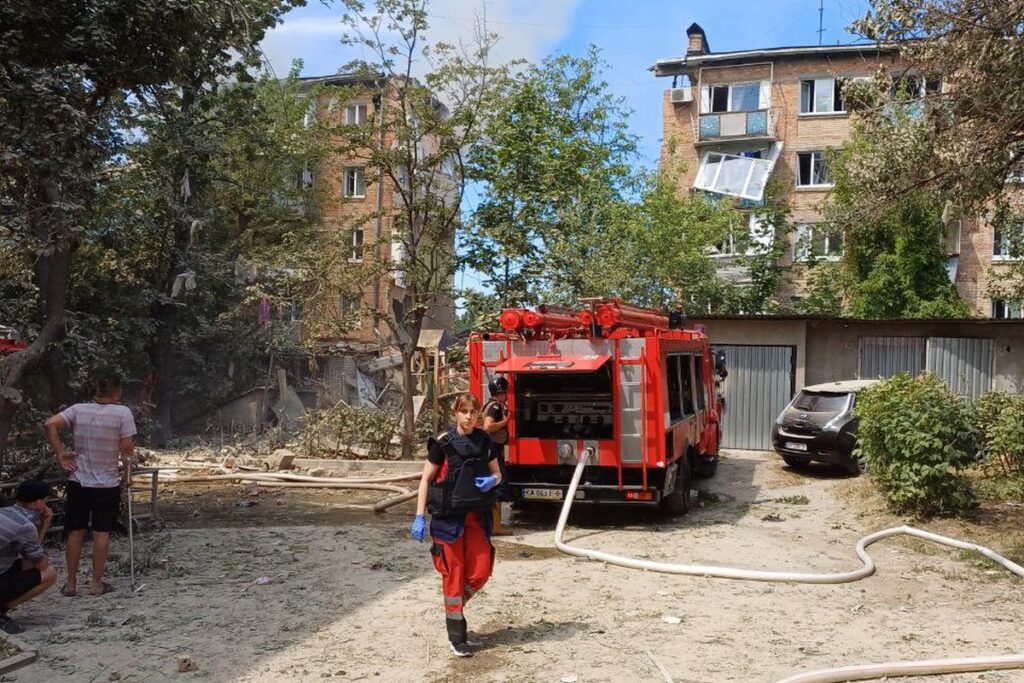 У Києві вибухом пошкоджено помешкання журналіста-переселенця з Лимана 6
