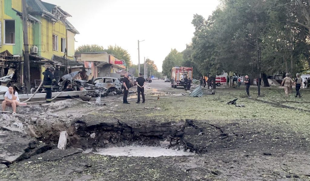 Вільнянськ після російської атаки: розповідають журналісти