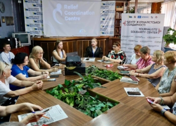 Запорізькі волонтери скоординували дії з медійниками для створення матеріалів