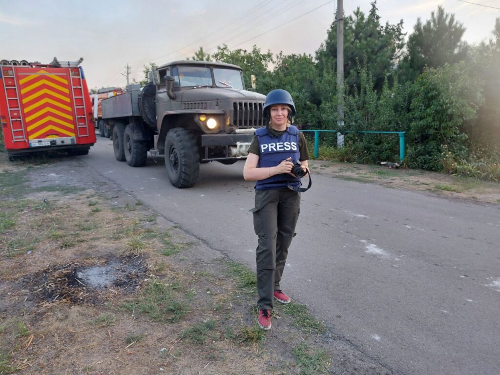 Журналістка Ірина Ситнік: без захисного спорядження у небезпечну зону мене просто б не пустили 3