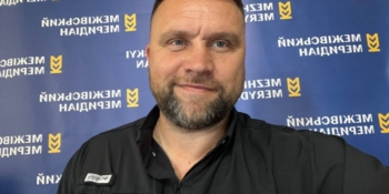 Редактор «Межівського меридіану» Євген Хрипун: «Від нас до Покровська напряму – 35 кілометрів. Втім, віримо що все буде добре!» 21 Редактор «Межівського меридіану» Євген Хрипун: «Від нас до Покровська напряму – 35 кілометрів. Втім, віримо що все буде добре!»