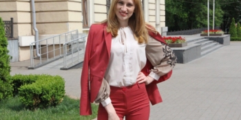 Журналістка Анастасія Полєшко: «Підтримка від Центру журналістської солідарності – вкрай важлива й потрібна» 23 Журналістка Анастасія Полєшко: «Підтримка від Центру журналістської солідарності – вкрай важлива й потрібна»