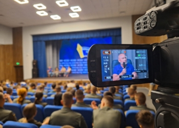 «Голос прифронтової преси» : історію незламності українських медіа потрібно презентувати світові