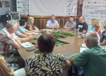 Головний редактор Запорізької «П’ятої редакції» Дмитро Злочевський: донатити на розвиток українських медіа – це донатити на свободу слова 14 Головний редактор Запорізької «П’ятої редакції» Дмитро Злочевський: донатити на розвиток українських медіа – це донатити на свободу слова