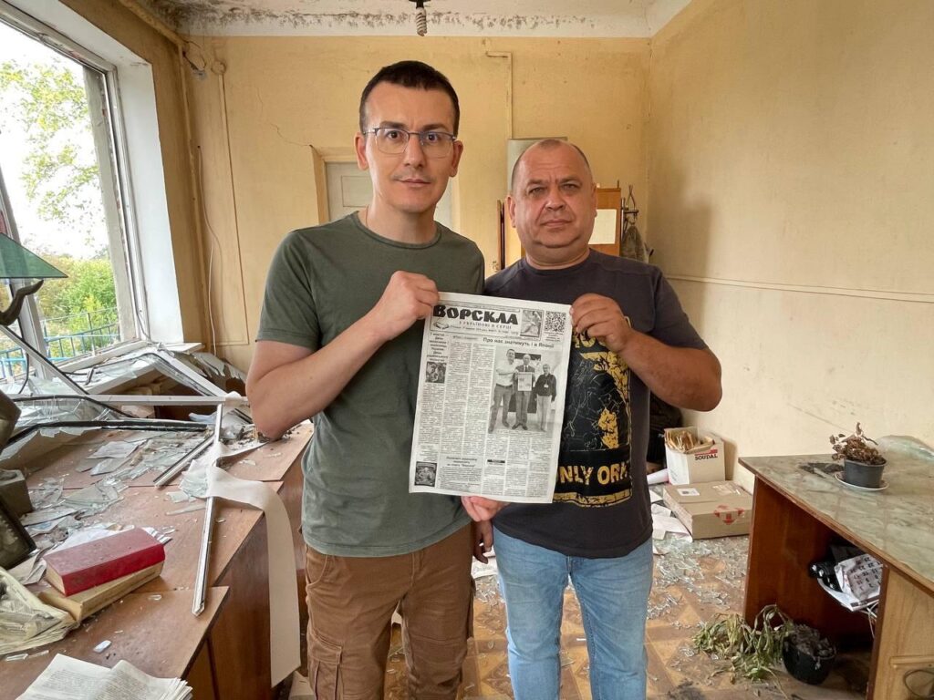 «Сьогодні Велика Писарівка нагадує сюрреалістичний роман Стівена Кінга»: голова НСЖУ Сергій Томіленко розповів про поїздку на Сумщину