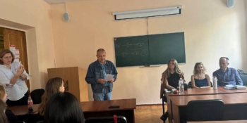 Полілоги про професію журналіста зі студентами у Дніпрі: доносити правду до своєї аудиторії 18 Полілоги про професію журналіста зі студентами  у Дніпрі: доносити правду до своєї аудиторії