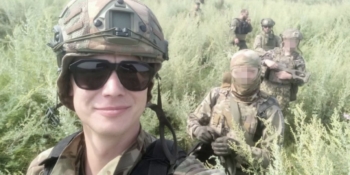 «Як я дивитимусь вам у вічі, як дивитимуся у вічі доньці?» – історія про те, як оператор національного телеканалу став гранатометником і героїчно загинув на Донбасі 24 «Як я дивитимусь вам у вічі, як дивитимуся у вічі доньці?» – історія про те, як оператор національного телеканалу став гранатометником і героїчно загинув на Донбасі