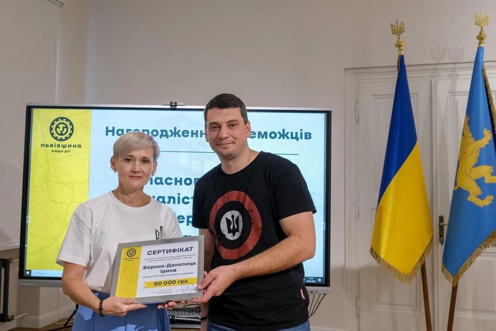 Журналістка радіо «Жидачів FM» Ірина Берник: «Важливо не забувати, що ми живемо у часі війни, бо бажання бути першими в інформуванні часом може нашкодити військовим і не тільки їм»