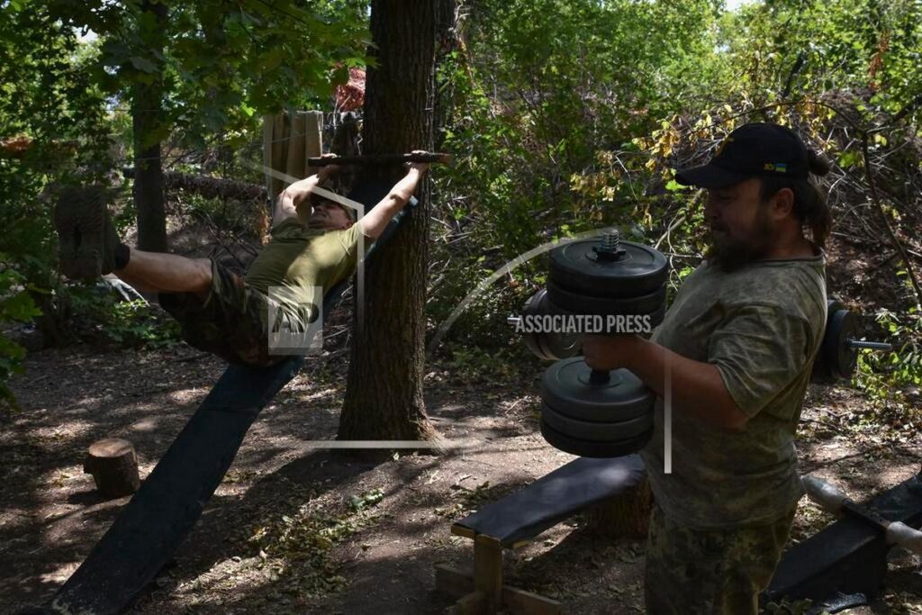 «Показуючи світові війну, вірю, що завдяки цьому зла у світі стане менше», – фотожурналіст Андрій Андрієнко 17