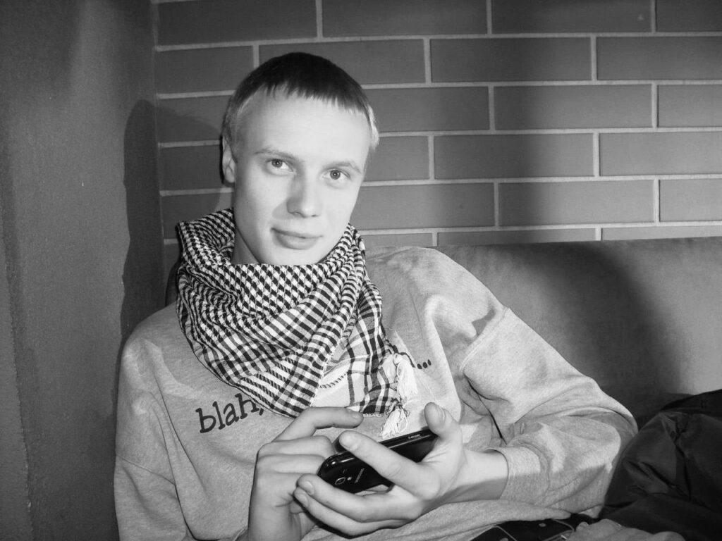 Стало відомо про загибель на фронті телевізійника і воїна Ігоря Захарова