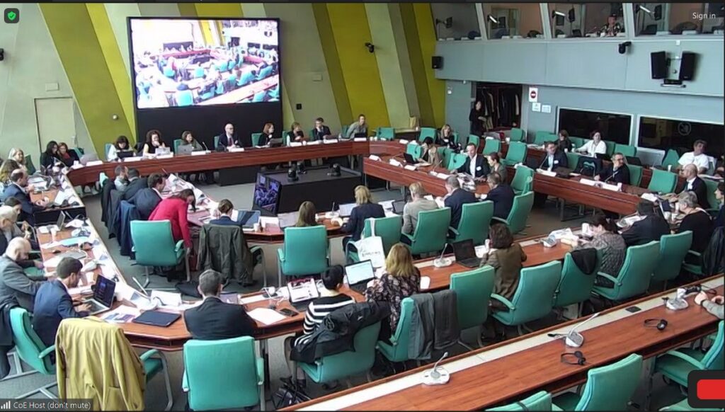 «Нас переслідують, щоб світ не дізнався правди», – українські журналісти на конференції Ради Європи розповіли про життя під окупацією та спротив