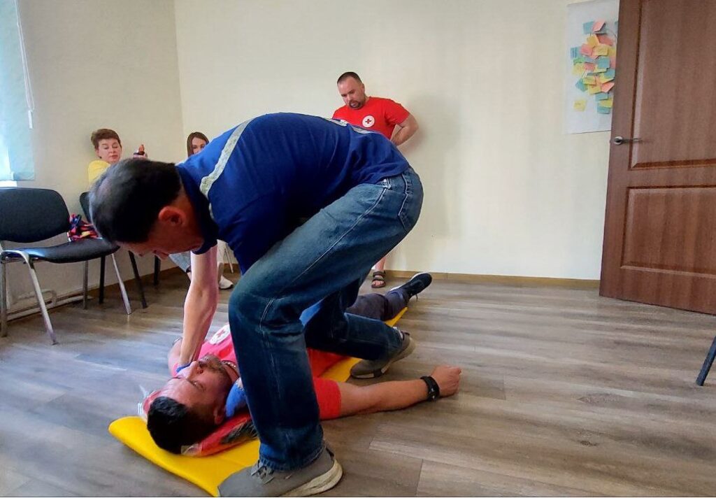 Чернівецькі медійники ознайомилися з алгоритмом надання домедичної допомоги