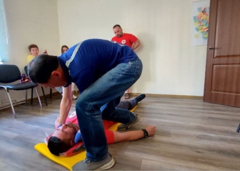 Чернівецькі медійники ознайомилися з алгоритмом надання домедичної допомоги 12 Чернівецькі медійники ознайомилися з алгоритмом надання домедичної допомоги