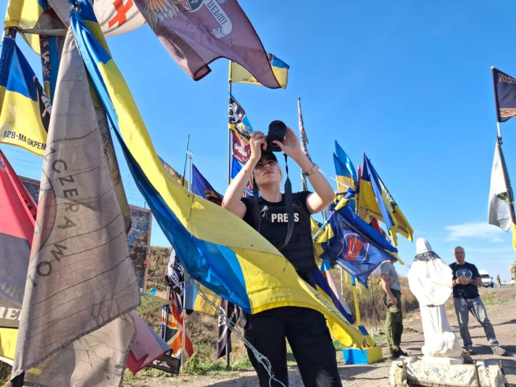 Буковинська журналістка і волонтерка допомогла евакуювати людей з Донеччини