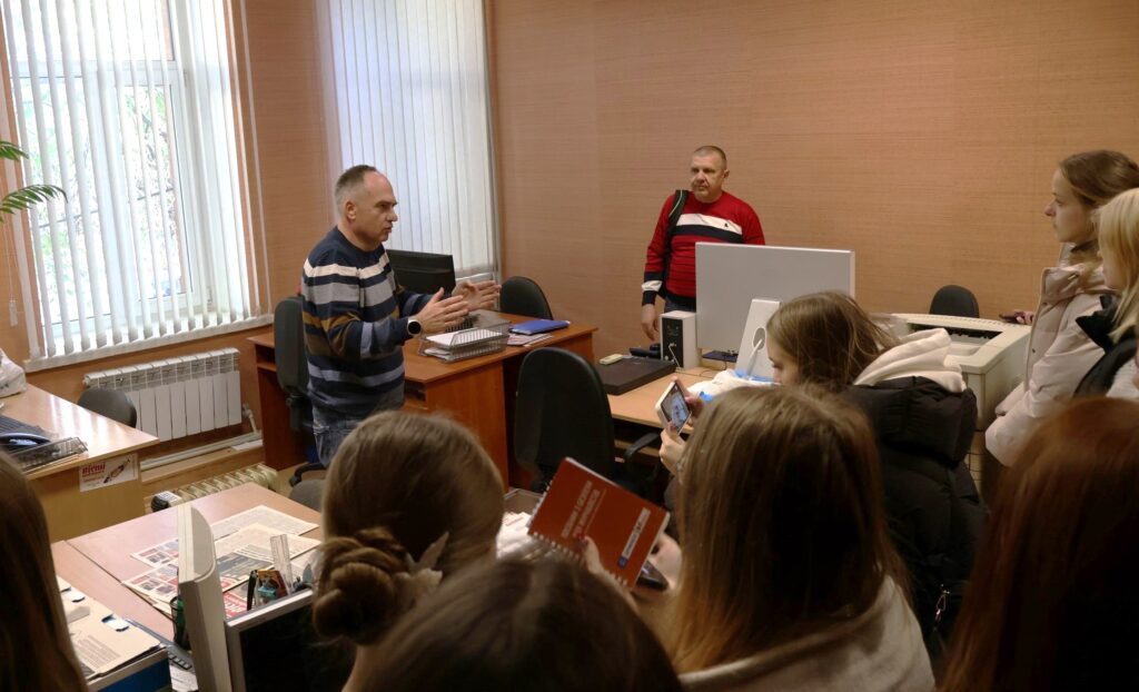 Студенти долучаються до заходів Дніпровського центру журналістської солідарності 3