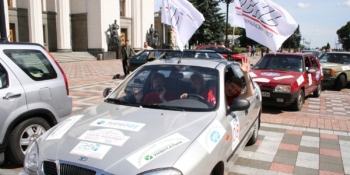 Всеукраїнському автомобільному клубу журналістів 25 років (спогад у час війни)