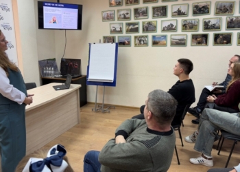 Як визначити фейк: у Дніпрі медійники вдосконалили знання та навички з медіаграмотності