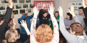 Як знизити тривожність: у Дніпрі медійники говорили про дієві інструменти психологічної підтримки 26 Як знизити тривожність: у Дніпрі медійники говорили про дієві інструменти психологічної підтримки