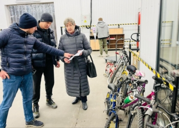Івано-Франківський ЦЖС передав велосипеди дітям медійників з прифронтових територій 8 Івано-Франківський ЦЖС передав велосипеди дітям медійників з прифронтових територій