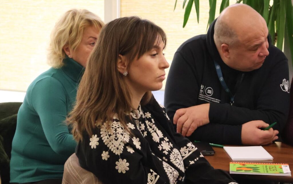 Як відстоювати права людини та журналіста під час виконання професійних обов’язків: круглий стіл у Чернівцях