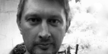 «Буває, електрики немає півтори доби»: завдяки генератору та зарядній станції редакція прифронтової «Перемоги» має ресурси для енергетичної стійкості