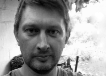 «Буває, електрики немає півтори доби»: завдяки генератору та зарядній станції редакція прифронтової «Перемоги» має ресурси для енергетичної стійкості