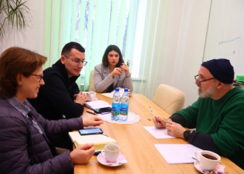 Експерт Дарт-центру травми та журналістики Ґевін Різ відвідав центральний офіс НСЖУ 6 Експерт Дарт-центру травми та журналістики Ґевін Різ відвідав центральний офіс НСЖУ